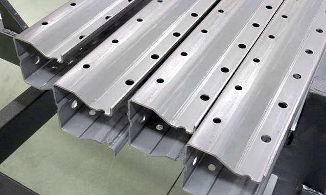 rack_and_shelving_Automatic_Roll_Forming_line的形象
